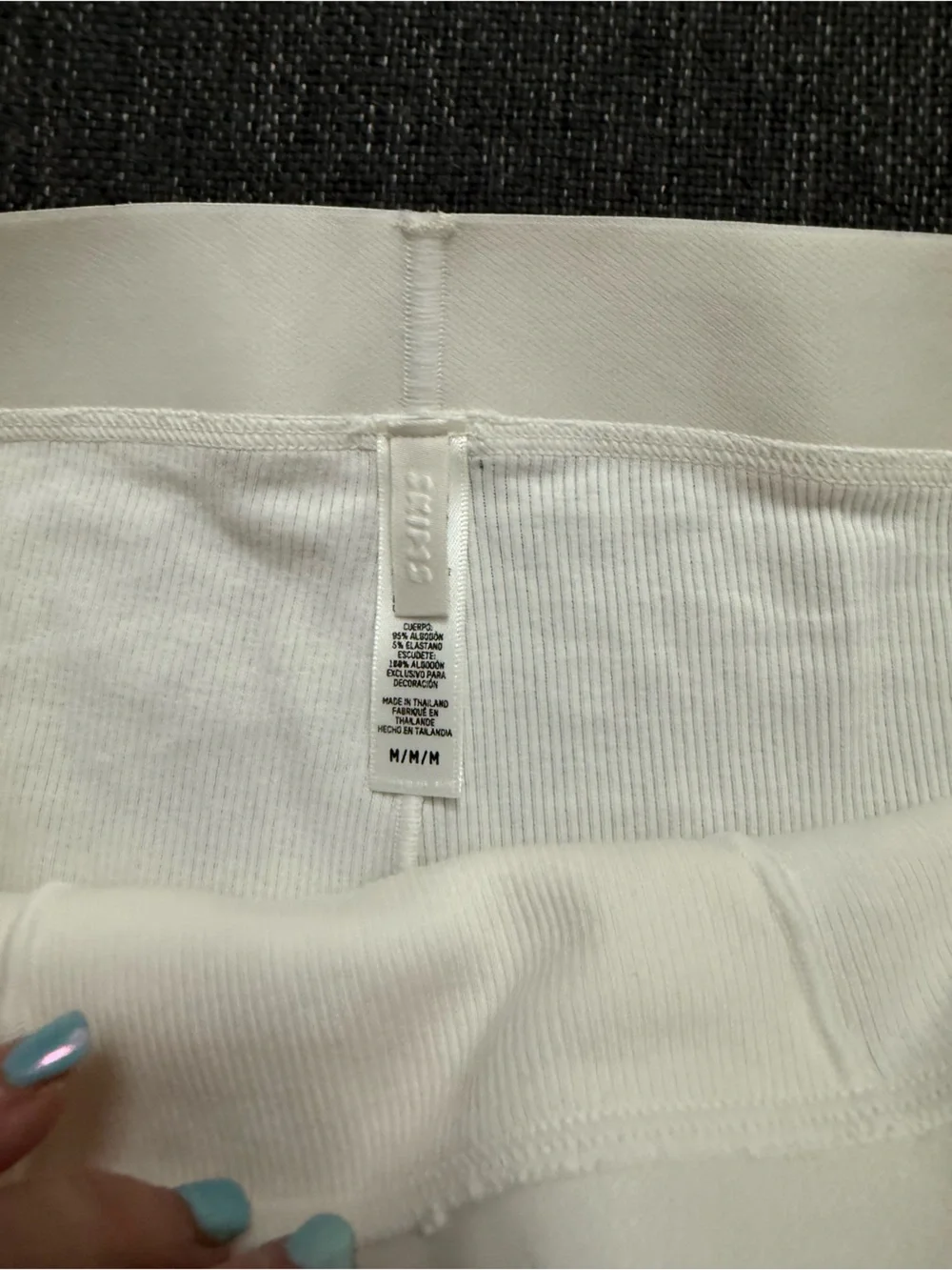 Aritzia soft white